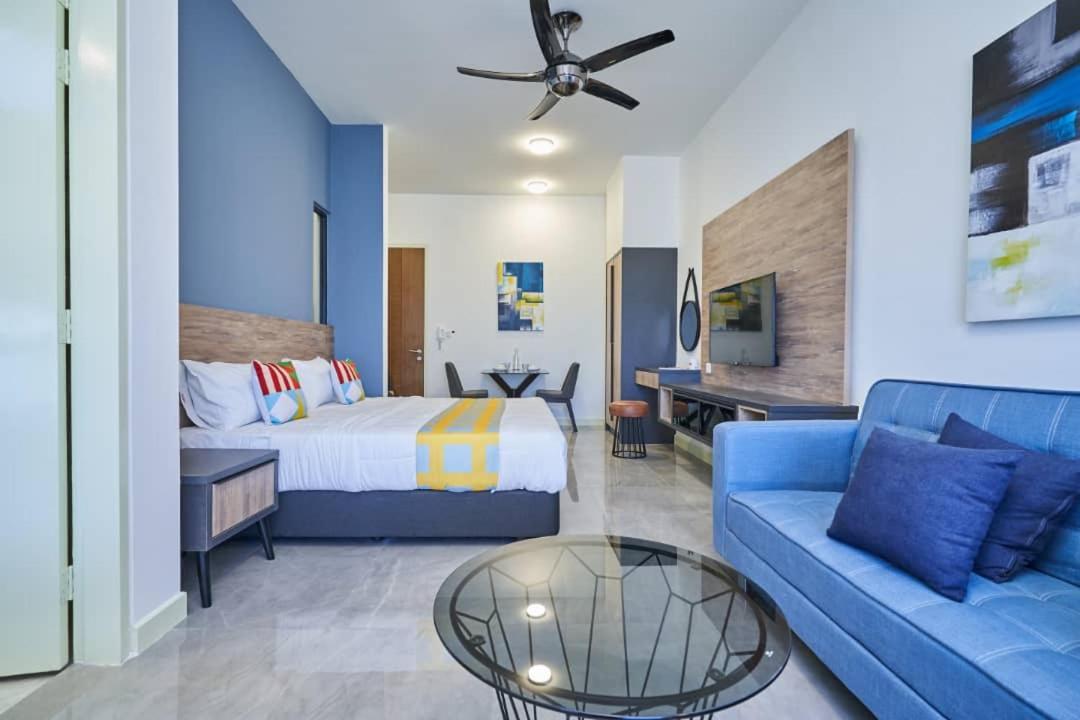 Homestay Shah Rizki At Imperio With Swimming Pool Muslim Friendly Malacca Exteriör bild