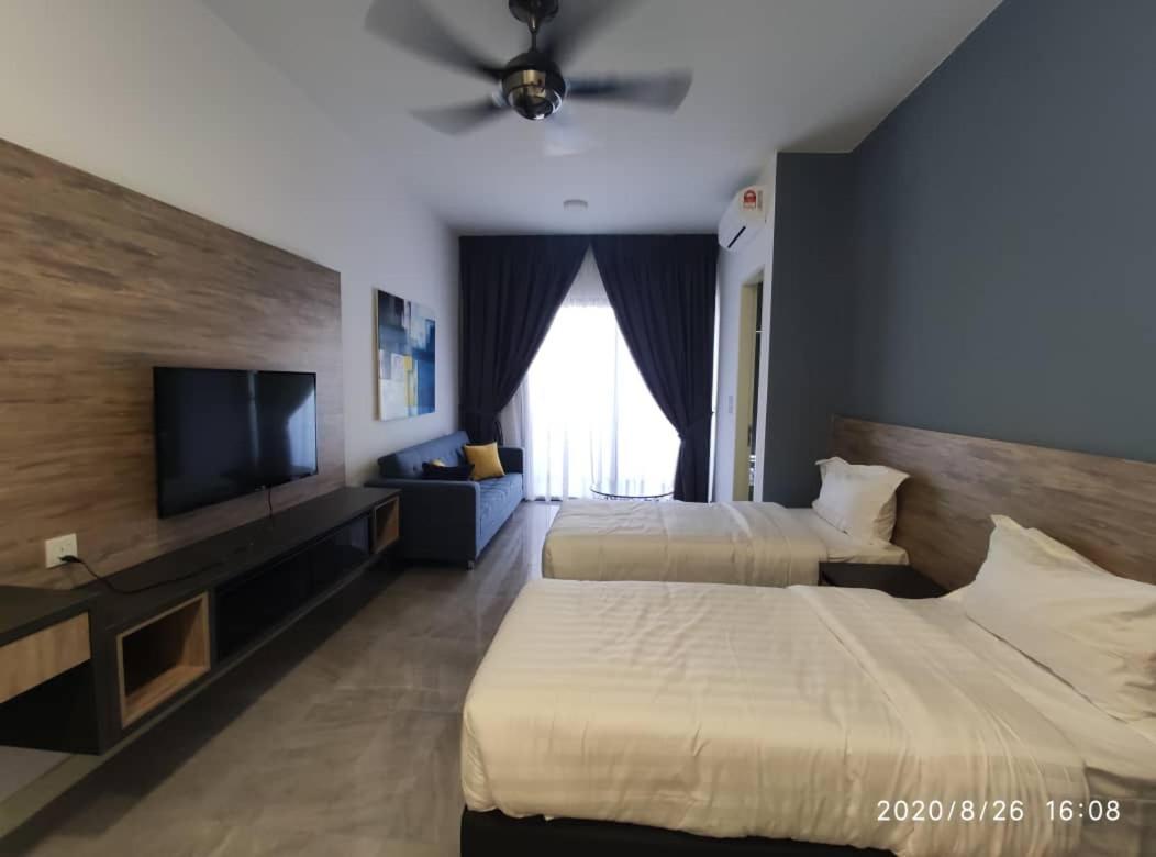 Homestay Shah Rizki At Imperio With Swimming Pool Muslim Friendly Malacca Exteriör bild